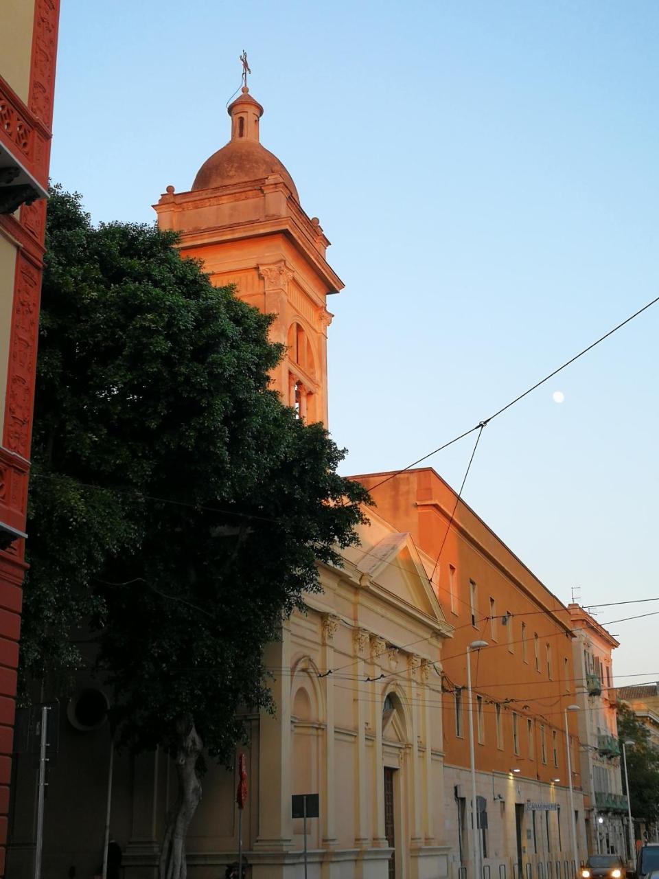 Da Agnese Locazioni Brevi Hotel Cagliari Buitenkant foto
